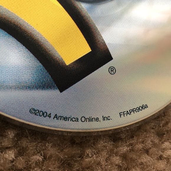 AOL 9.0 Security Edition - Vintage Computer Software - Collectible - 2004 - Picture 2 of 5